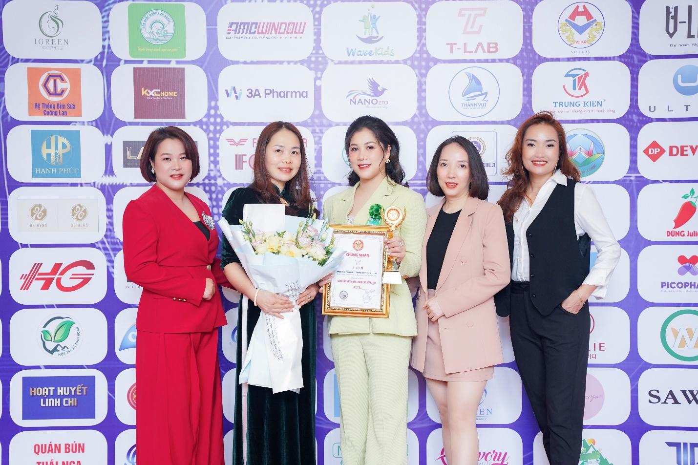 Dược mỹ phẩm T-LAB ghi danh bảng vàng – Sản phẩm Việt chất lượng cao